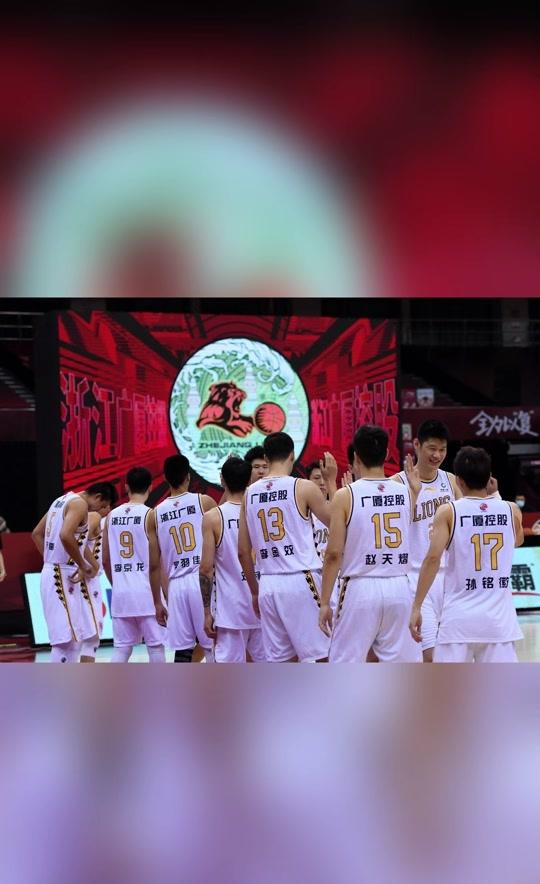 kaiyun app-国际比赛日体能课后，广东宏远豪取连胜备战NBA季后赛，球迷炸锅，阵容厚度经受考验的简单介绍-kaiyun app